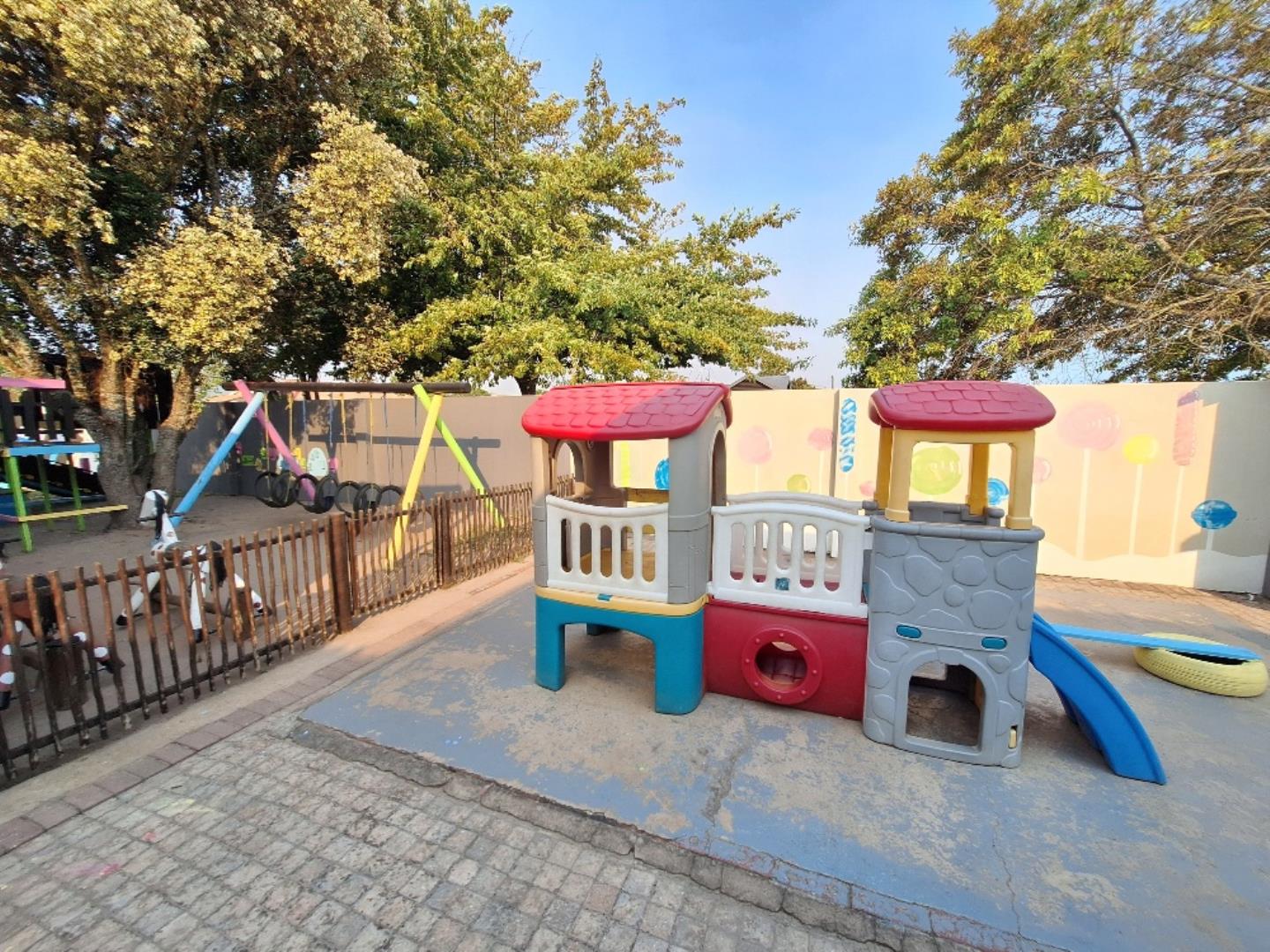 6 Bedroom House for Sale - Western Cape