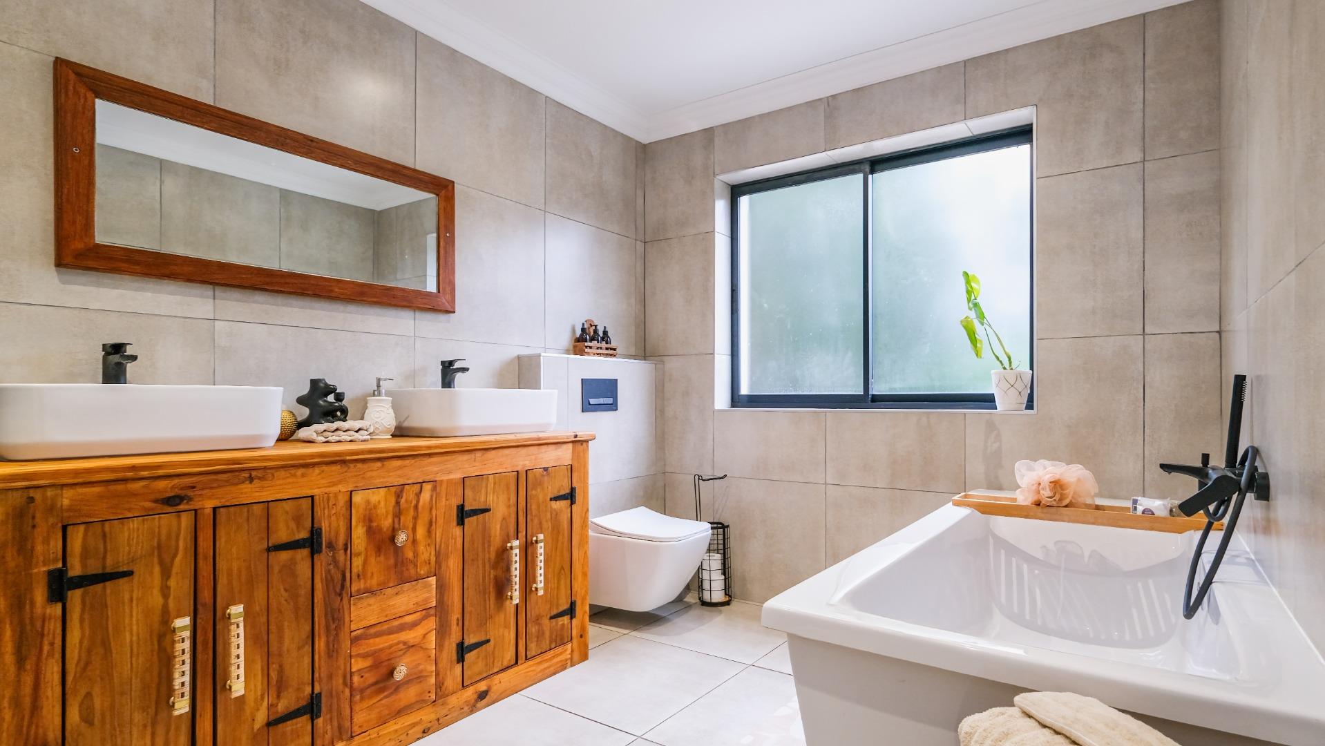 752703_18_Blackwood_Ave__Heatherlands__George__WC-64.jpeg