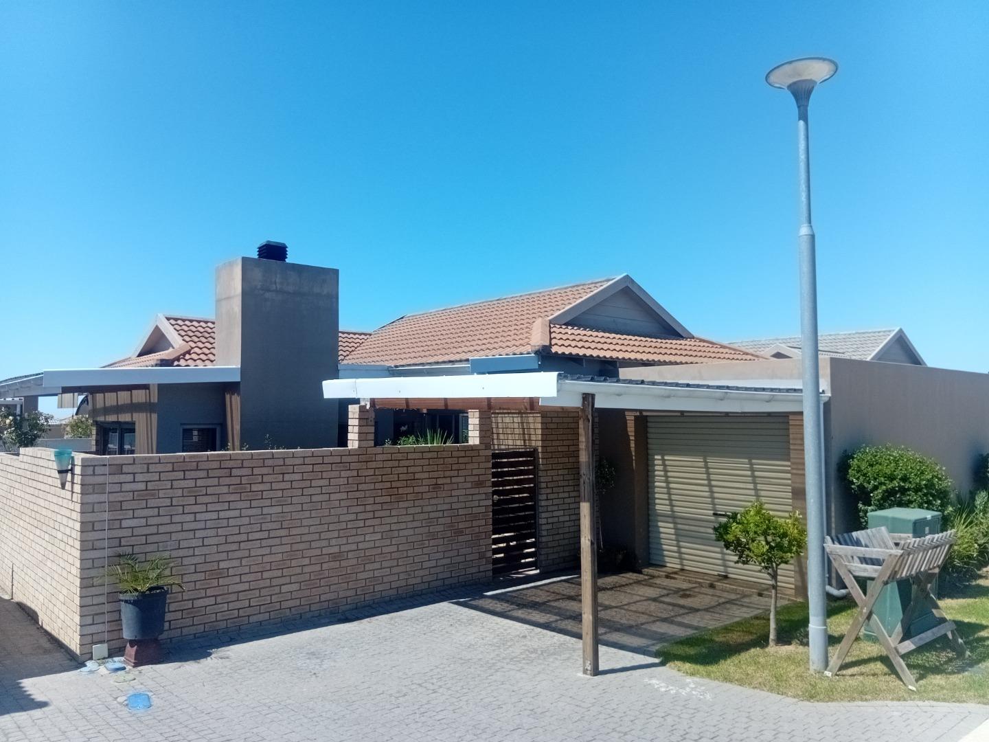 3 Bedroom Townhouse for Sale - Western Cape
