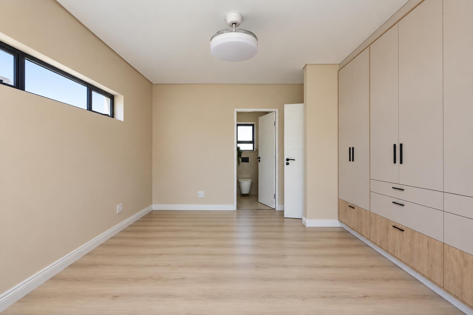 769672_Bedroom2.png