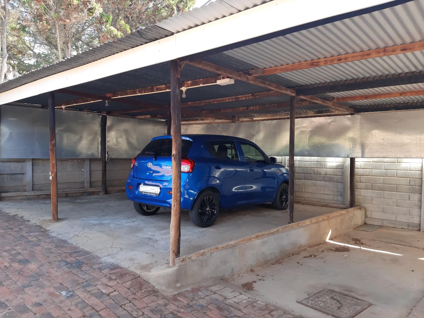 711826_CARPORT_AND_DRIVEWAY_(2).jpg