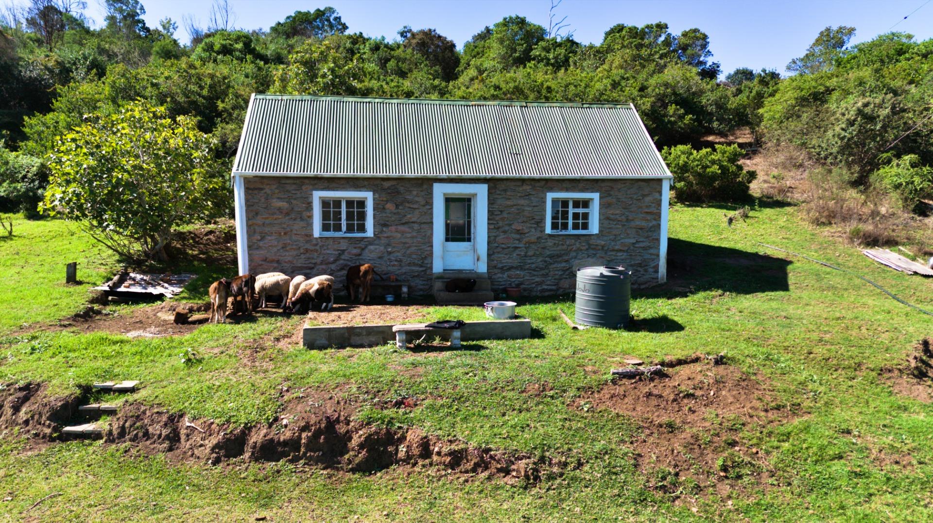 4 Bedroom Farm for Sale - Western Cape