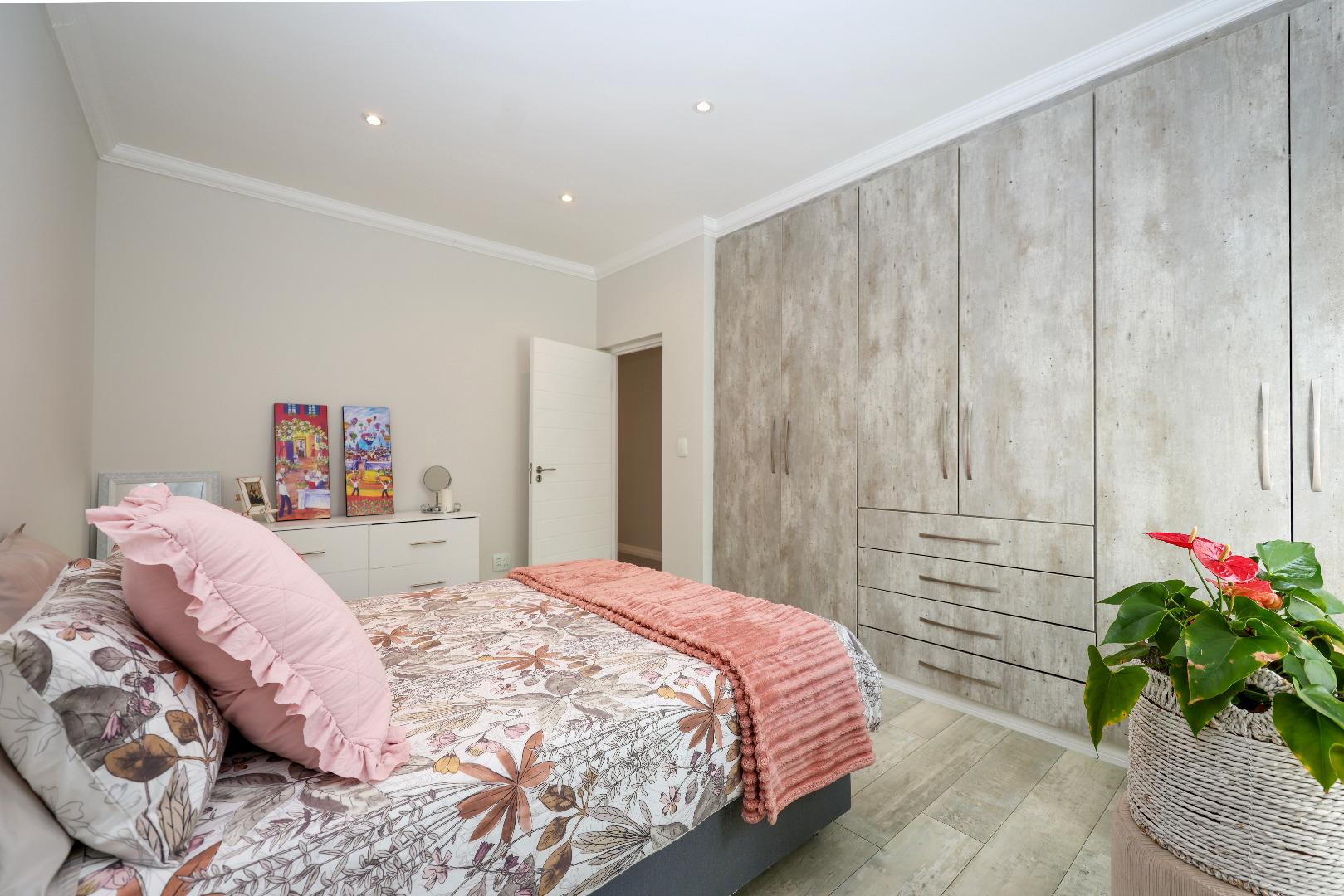 765265_Bedroom_1(1).JPG