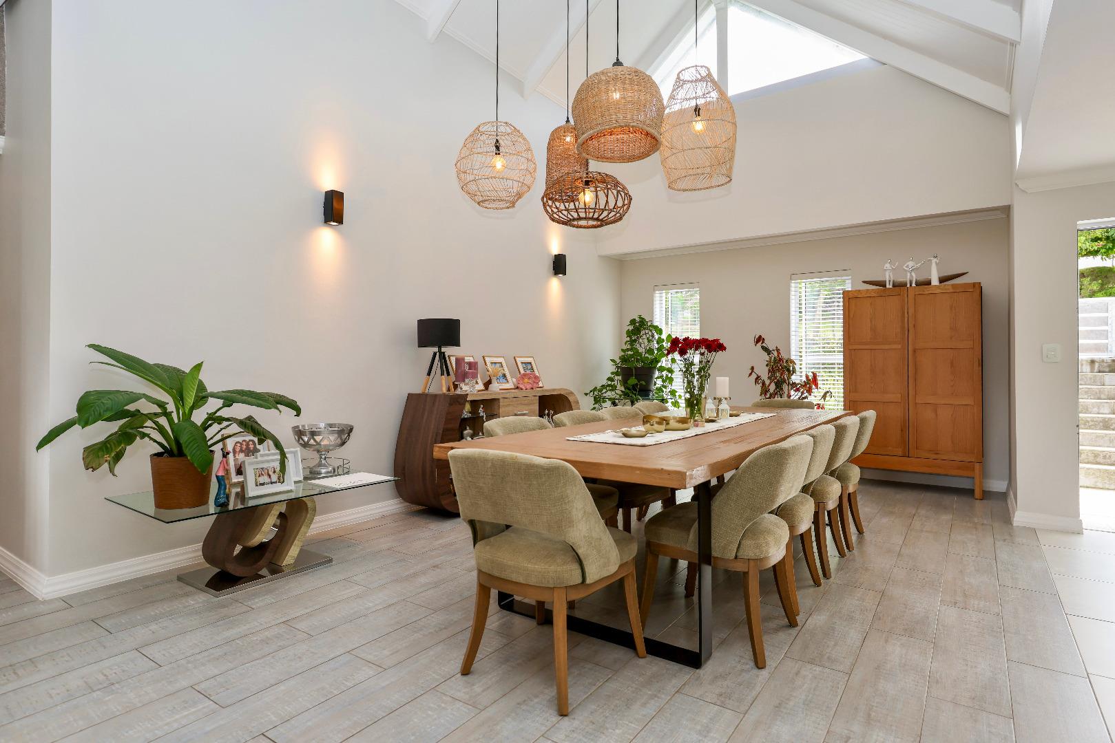 765265_Dining(4).JPG