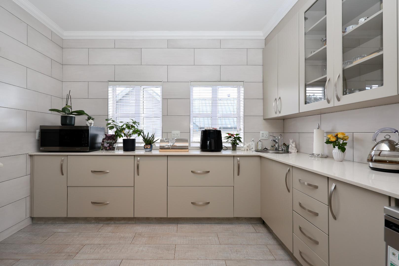 765265_Kitchen(4).JPG