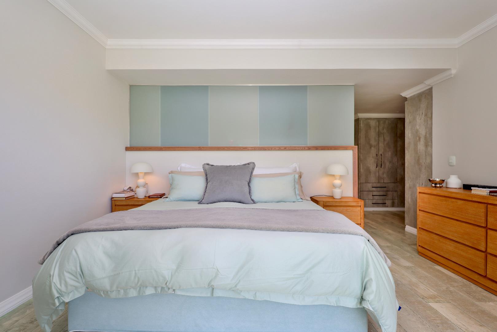 765265_Main_bedroom.JPG