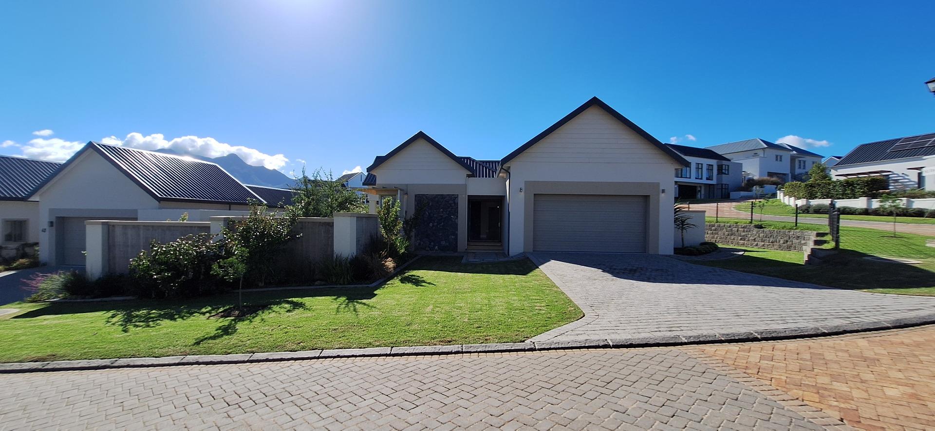 4 Bedroom House for Sale - Western Cape